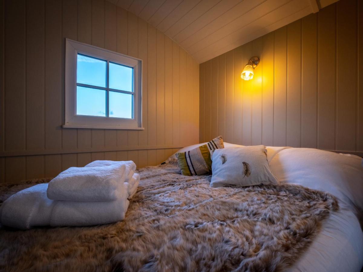 Вилла The Pleasant Hut At Mountpleasant Farm Улверстон Экстерьер фото